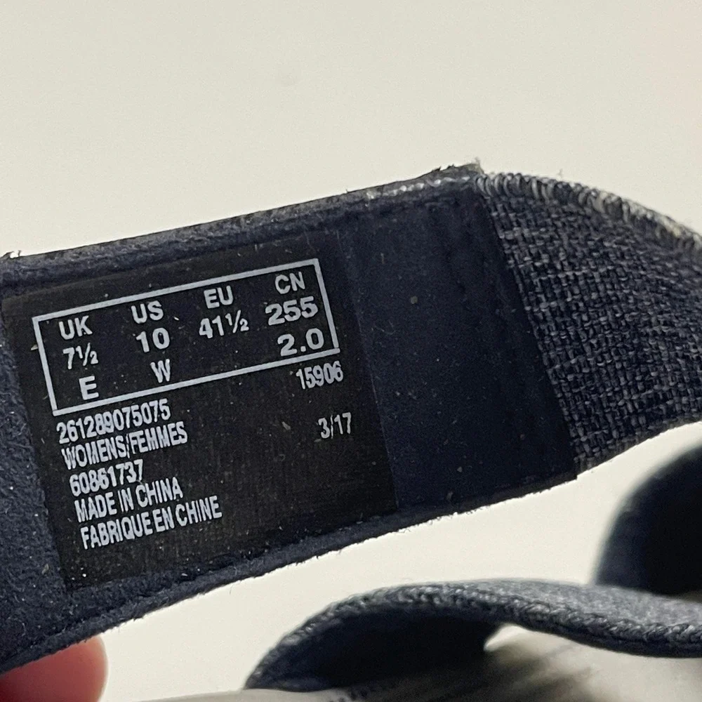 Clarks Sandals Womens 10W Navy Arla Shaylie Cloudsteppers Comfort Strappy Shoe